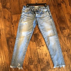 Moussy size 27 distressed jeans